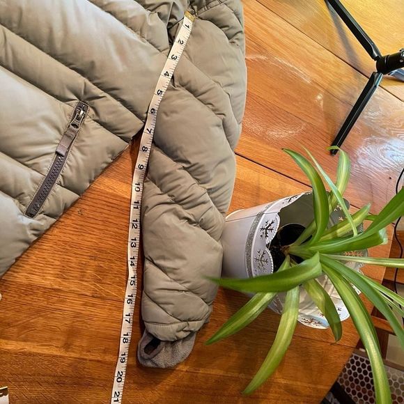 - Lands’ End Kids winter puffer jacket coat - Picture 6 of 8